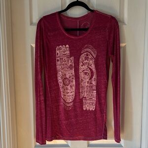 Lucky Brand Women's Long-Sleeve Graphic Tee ‘hamsa hands’ in Berry